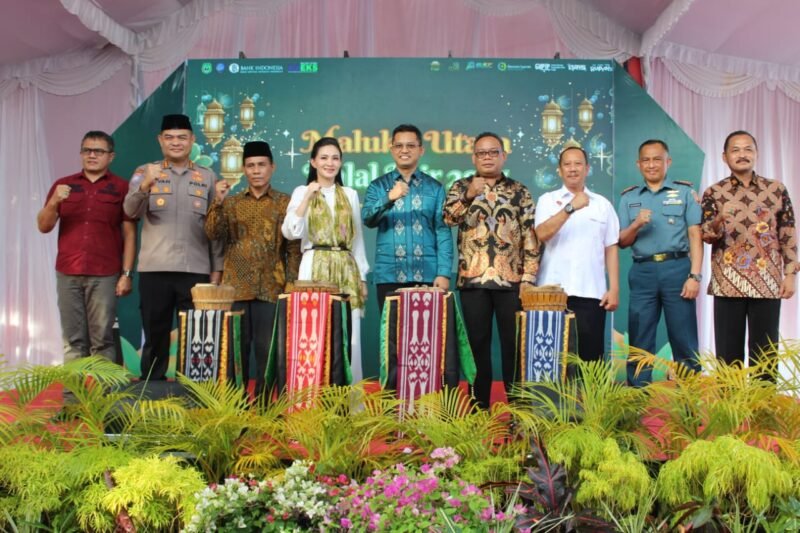Gubernur Maluku Utara, Sherly Tjoanda Laos buka halal fair 2025.