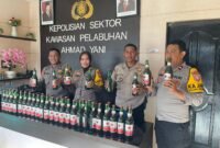Polsek Kawasan Pelabuhan Ahmad Yani Ternate sita puluhan minuman keras ilegal dari atas KM Alsudais 21.