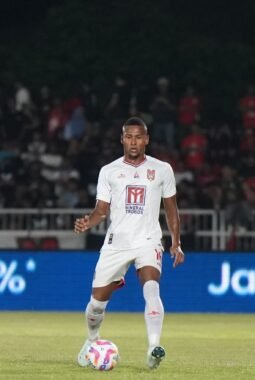 Wbeymar Angulo Melanjutkan Komitmen bersama Malut United