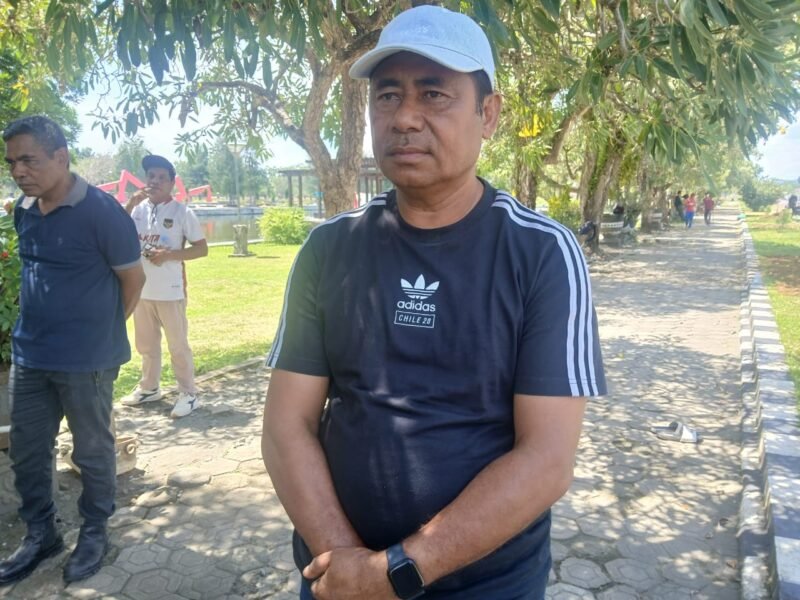 Bupati Haltim Ubaid Yakub.