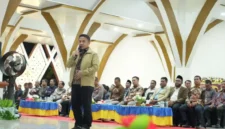 Wakil Bupati Anjas Taher tutup rangkaian HUT ke-23 Haltim Tahun 2026 di Pendopo Ngaku re Rasai, Minggu (31/5/2026) (Foto: Dok: Humas Pemda)