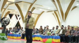 Wakil Bupati Anjas Taher tutup rangkaian HUT ke-23 Haltim Tahun 2026 di Pendopo Ngaku re Rasai, Minggu (31/5/2026) (Foto: Dok: Humas Pemda)