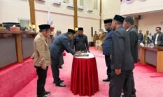Bupati Haltim Apresiasi Sikap Akhir Fraksi pada Paripurna LPj APBD 2025